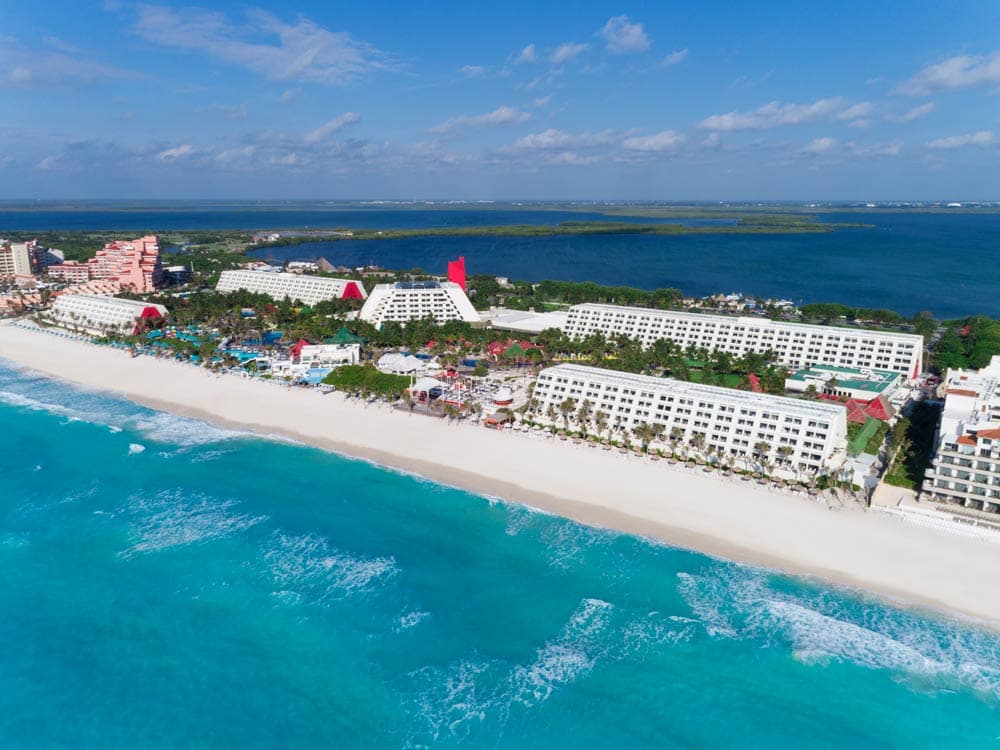 Stopover routes in Cancun hotel