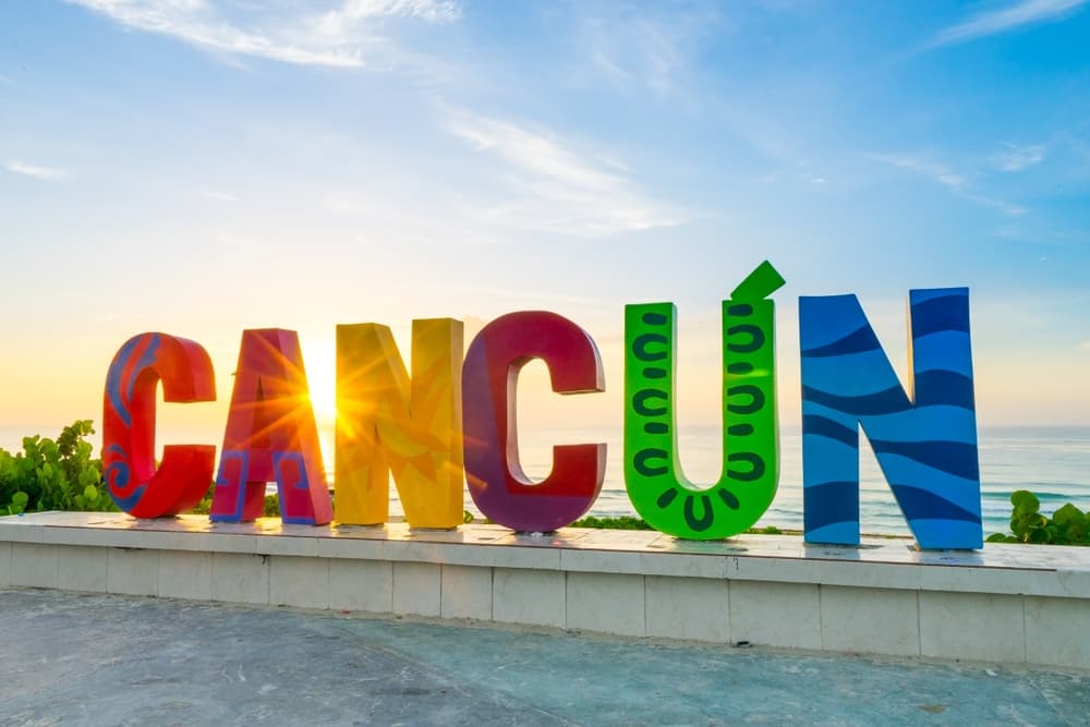 Letters in Cancun Spot